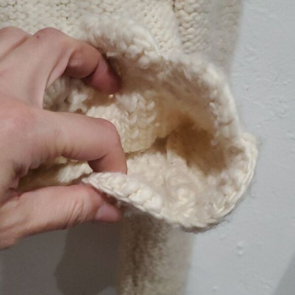 Mira Flores 100% Wool Cream Sweater Made in Peru Size M - Picture 6 of 13